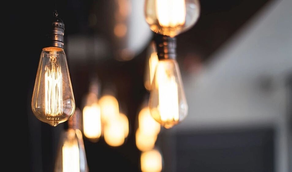 Lámparas LED para ahorrar energía.